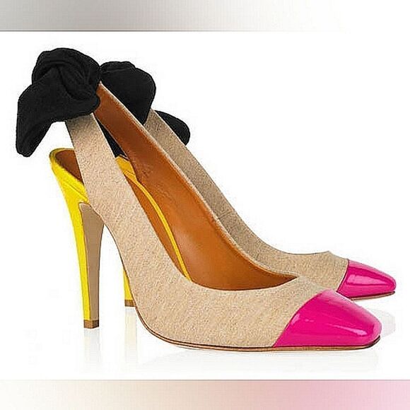 Shoe   - Picture 2 of 5